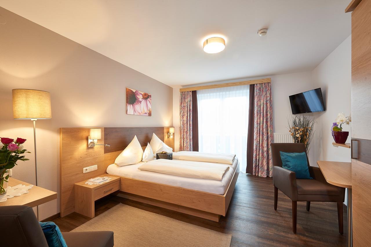 Fruehstueckshotel Birkenhof Рауріс Екстер'єр фото